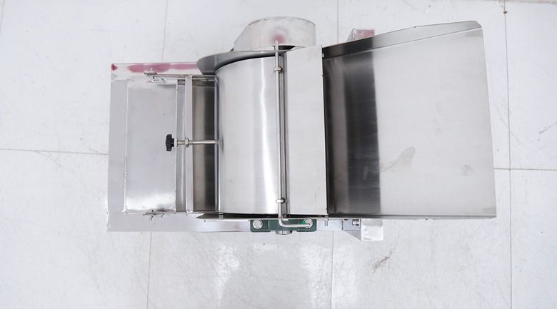 Máy có thiết kế hiện đại vận hành nhanh gọn, hợp vệ sinh
